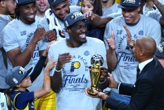 篮球传奇对决：勒布朗·詹姆斯与迈克尔·乔丹历史地位大揭秘